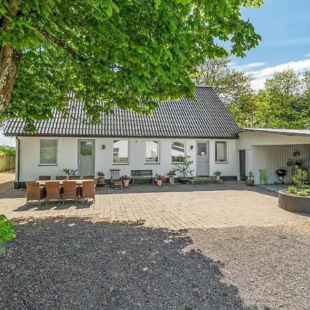 Stunning In With Kitchen Apartmán
